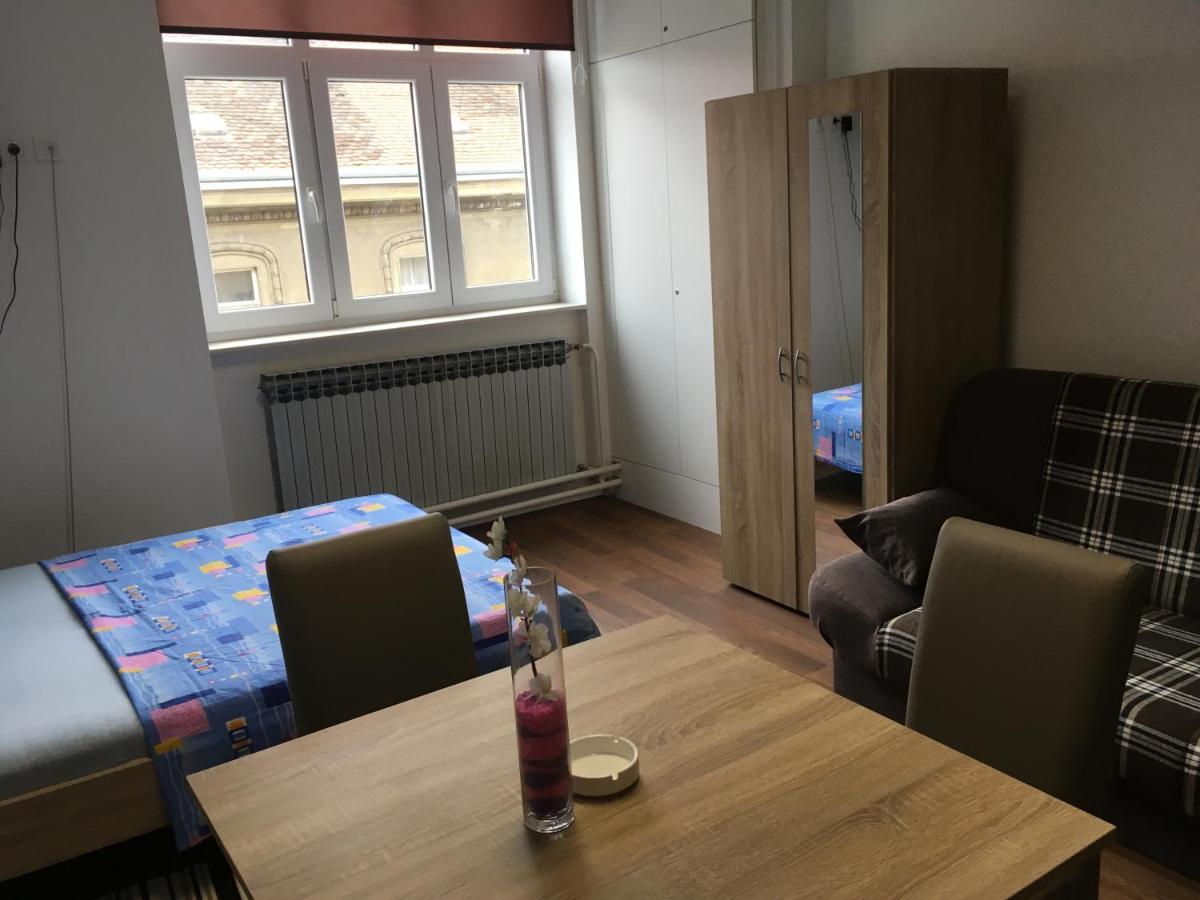 Appartamento Centar Oaza Zagabria Esterno foto